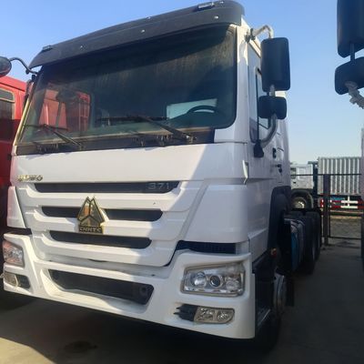 완전 지불 중량 400HP HOWO 트랙터 트레일러 트럭 수동 변속기 유형