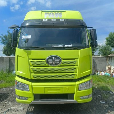 FAW Jiefang J6p420HP 디젤 6X4 트랙터 트럭 600L 연료 탱크와 저렴한 가격