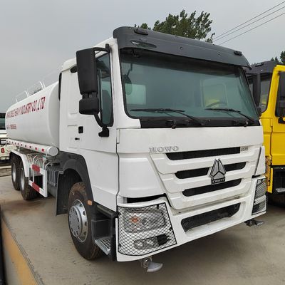 시노트럭 차시 20톤 사용 된 HOWO 6X4 물 배달 트럭 물 탱크 트럭 타이어