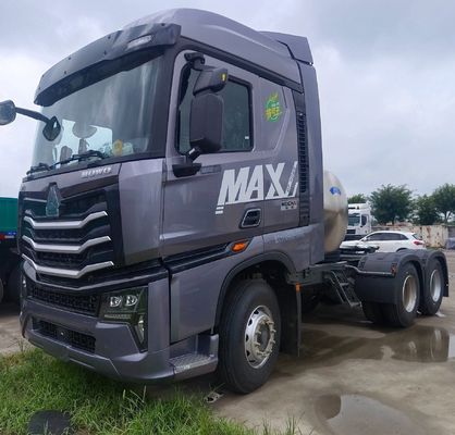 2024 중국 중형용 HOWO LNG540HP 자동변속기 트랙터 운송 트럭