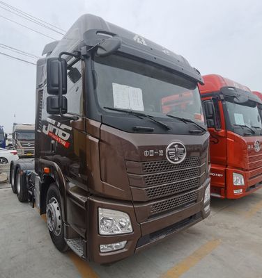 743.00cm * 255.00cm * 370.00cm 패키지 크기 가스 운송 차량 FAW Jh6 국제