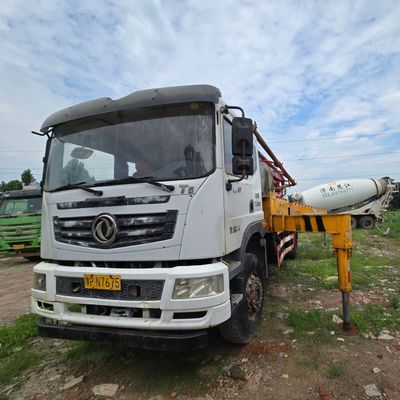 12100.000kg 패키지 총중량 사용된 화물 트럭 프레임과 Sinotruk 차시 및 타이어