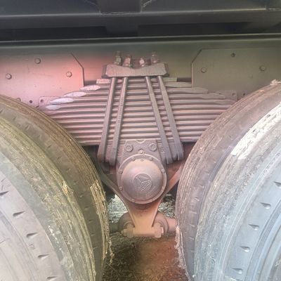 수동 변속기 371마력 6X4 덤프 트럭 Cnhtc Haowo 및 디젤 엔진