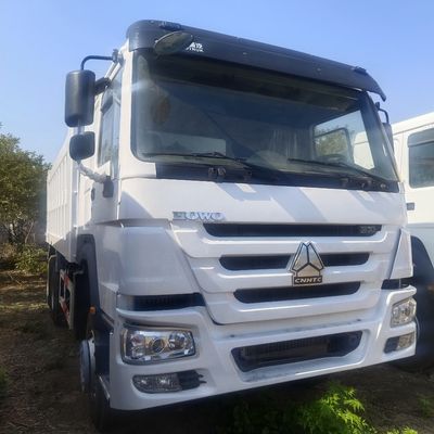 수동 변속기 371마력 6X4 덤프 트럭 Cnhtc Haowo 및 디젤 엔진