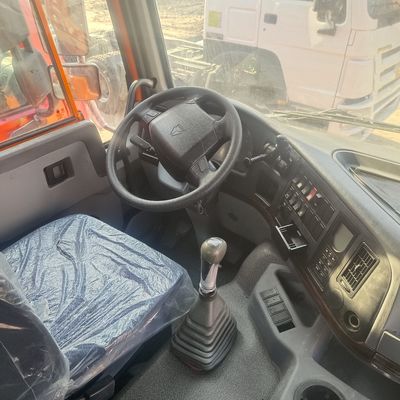 사용된 Sinotruk HOWO 6X4 트레일러 헤드 트랙터 말 틱터 트럭 초기 지불 옵션