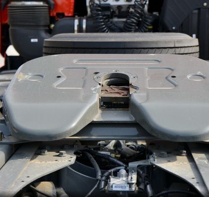 6X4 사용 된 FAW Jiefang J7 무거운 트럭 550HP 국가 5 Amt 자동 트랙터 부품