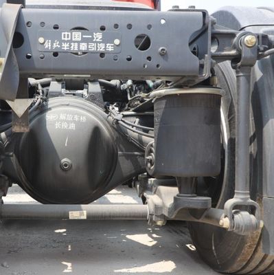 남아프리카 공화국에서 사용 된 Sinotruk HOWO 450HP 6X4 트레일러 헤드 트랙터 트럭