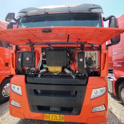 시노트럭 중고 HOWO 운송 화물 트럭 중량용 CNG 6X4 트랙터 트럭