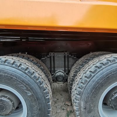 30톤 8X4 HOWO 샤크맨 사용 된 틱퍼 트럭 380HP 20cbm 광산용 자동 덤프 트럭