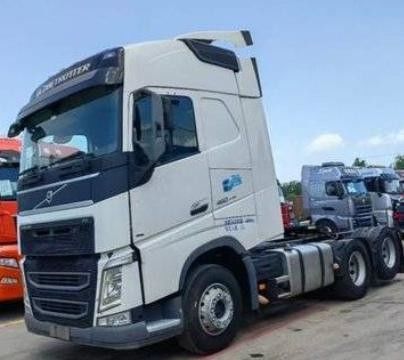 볼보 프라임 s 중고용 트랙터 460 HP 6X2r 하이드로릭 스티어링으로 업그레이드