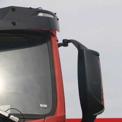 21-30t 탄소 강철 화물 상자 FAW 8X4 트럭 타이어 및 수압 보조 스티어링 시스템