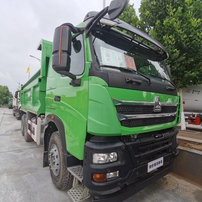 시노트럭 차시에 탑재된 동력 지원 Shacman 6X4 쓰레기 트럭