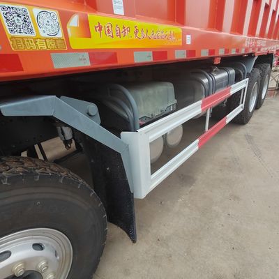 앞 승강기 스타일 사용 된 Sinotruk HOWO 6 * 4 무거운 짐 운송을위한 덤프 티퍼 트럭