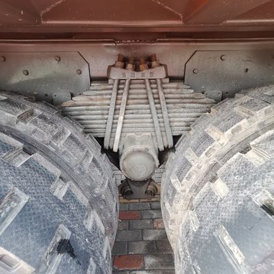 12100.000kg 중용 중량 트랙터 트럭 Sinotruk 차시와 28V-1500 Kw 대전기