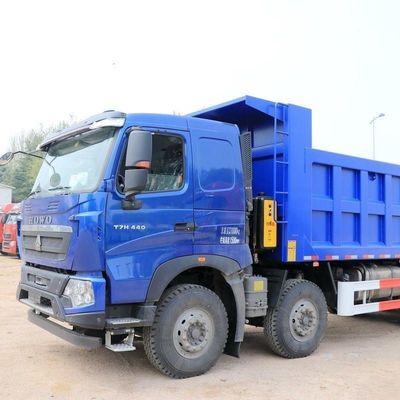 시노트룩 HOWO T7h 공기 서스펜션 좌석 440HP 및 1000L 연료 탱크와 함께 트랙터 엔진