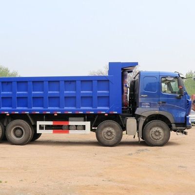 시노트룩 HOWO T7h 공기 서스펜션 좌석 440HP 및 1000L 연료 탱크와 함께 트랙터 엔진