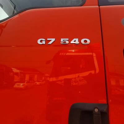 유로 5 배출량 표준 540HP 중량 6X4 트랙터 트럭