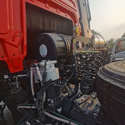 440HP Shacma 중량 트랙터 트럭 탄소 강철으로 만든 반 트레일러를 끌기 위해