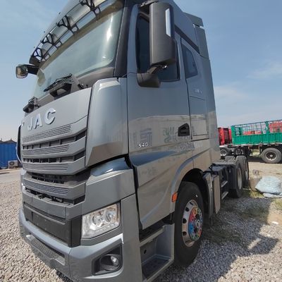 JAC 540 무거운 트럭 560HP 6X4 트랙터 공기 서스펜션 좌석과 수압 스티어링