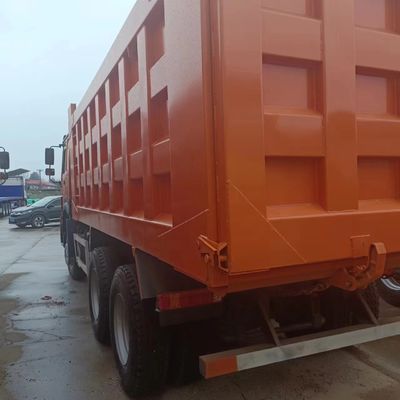 수동 변속기 Sinotruk HOWO 6X4 수압 스티어링 시스템과 함께 무거운 직무 덤프 트럭