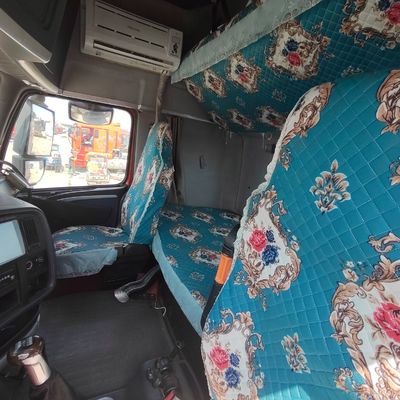 30t 로딩 용량 수동 변속기 유형 중량 Sinotruk 차시 틱터 트럭