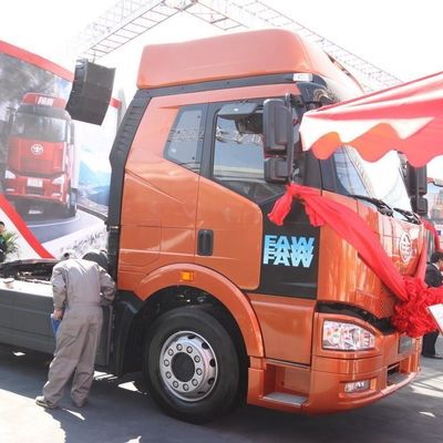FAW Jh6p 유로 3 6X4 디젤 트랙터 460HP 수동 변속기 100000km 구간에 맞춤화
