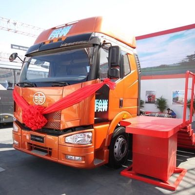 460HP 중량 FAW Jh6p 6X4 디젤 유로 3 트랙터 트럭 12m * 2.55m * 4m 차원