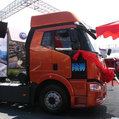 광산 산업용 중량 460HP 유로 3 디젤 트랙터 트럭 Faw Jiefang JH6P