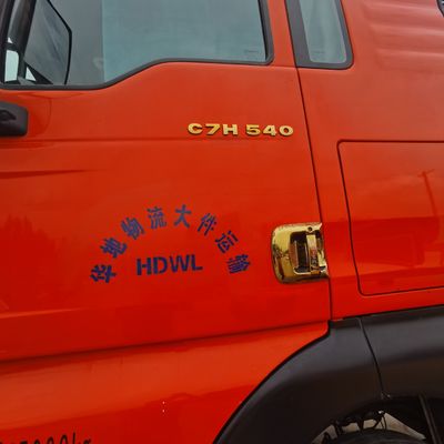 시노트럭 HOWO 강력한 덤프 트럭에 맞춘 요청 및 편안한 공기 좌석