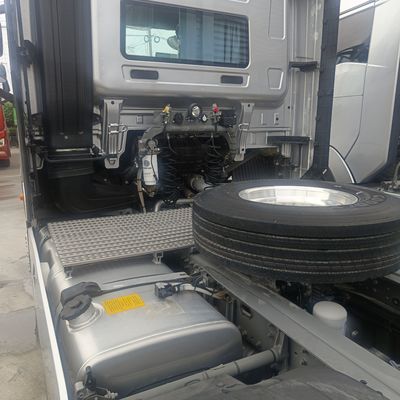 460HP FAW 트랙터 트럭 귀하의 비즈니스 필요에 대한 가격 저렴한 옵션 좌석 ≤5