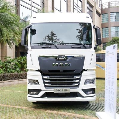 사용된 남자 Tgx 시리즈 중량 트럭 560 마력 6X4 공기 서스펜션 좌석 트랙터
