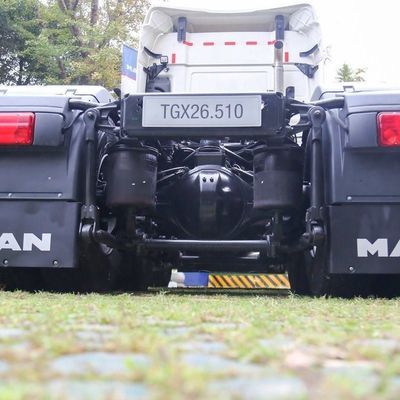 사용된 남자 Tgx 시리즈 중량 트럭 560 마력 6X4 공기 서스펜션 좌석 트랙터