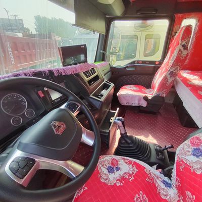 시노트럭 480HP 반 트레일러 공기 서스펜션 좌석과 8.800kg 패키지 총 무게
