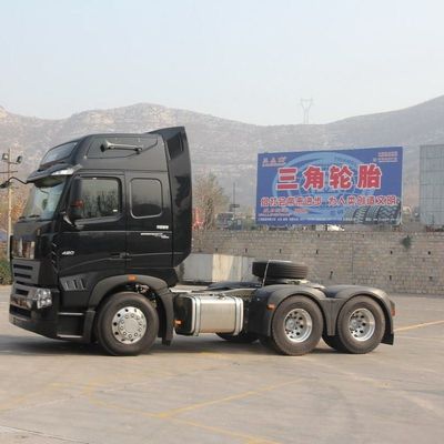 1000L 연료 탱크 디젤과 맞춤형 Sinotruck HOWO 400HP 중량 트랙터 트레일러