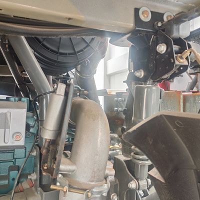 6×4 HOWO 디젤 371HP 중량 덤프 트럭 10 휠 수동 운송 차량 ≤5석