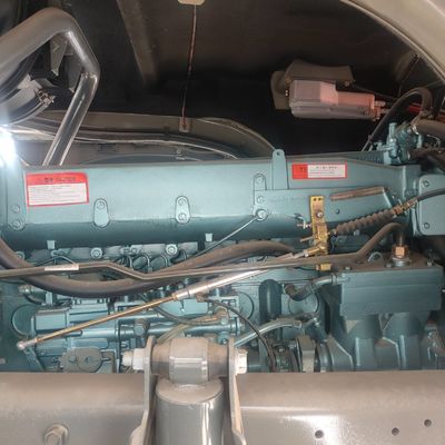 6×4 HOWO 디젤 371HP 중량 덤프 트럭 10 휠 수동 운송 차량 ≤5석