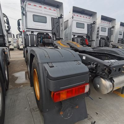 400HP 엔진과 공기 서스펜션이 있는 견인차