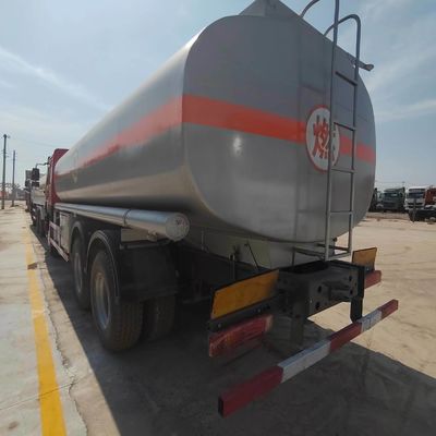 시노트룩 HOWO 6X4 336HP 15cbm 진공 탱커 트럭 하수물 트럭 모델 Zz1257n4641W 1