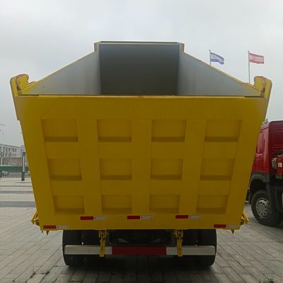 중량 HOWO 디젤 자부산 운송 트럭 4-6L 엔진 용량 및 운송 비용