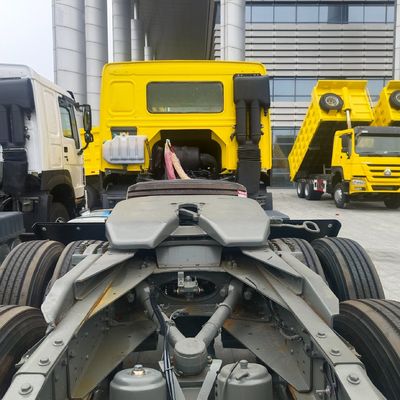 400L 연료 탱크 6X4 트럭 머리 트랙터 HOWO 디젤 트랙터 트럭 성능