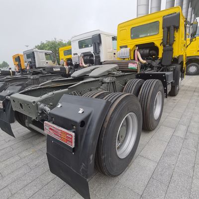 공기 서스펜션 좌석 400L 연료 탱크와 31-40t 부하 용량 디젤 트랙터 트럭