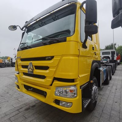 600L 연료 탱크와 함께 반 트레일러 끌기 위해 사용 된 트랙터 헤드 맞춤형 패키지 크기