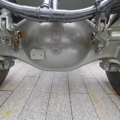 1000L 연료 탱크와 공기 서스펜션 운전자 좌석과 함께 ECE 인증 6X4 무거운 트랙터