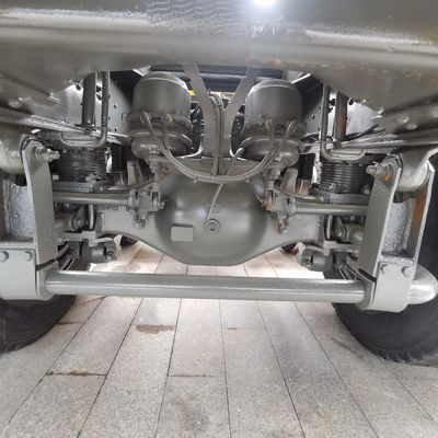 400L 연료 탱크와 공기 서스펜션 좌석