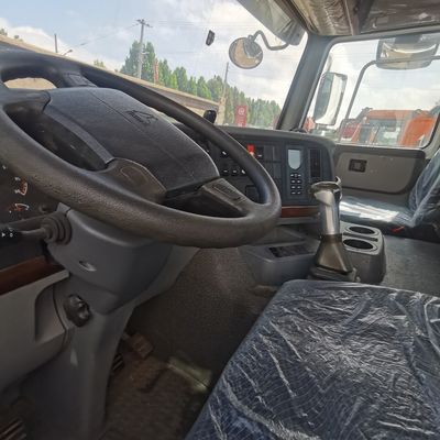 ECE 인증 371HOWO 1000L 연료 탱크와 공기 서스펜션 좌석 경제