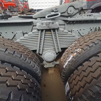 미국 화폐 1000L 연료 탱크와 공기 서스펜션 좌석으로 경제적인 디젤 트랙터 트럭