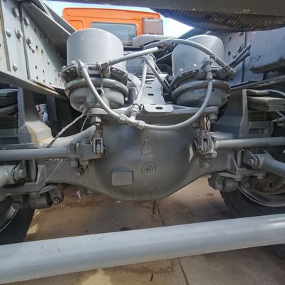 강한 견인 용량 400L 연료 탱크 반 트레일러 견인용