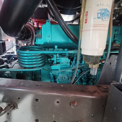 수압 스티어링 시노트럭 Hovo 6X4 LHD 및 타이어 건설과 함께 사용 된 덤프 트럭
