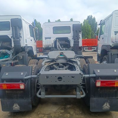 국가 중량 트럭 트랙터 HOWO 6X4 371HP 탄소 강철 화물 상자와 트랙터