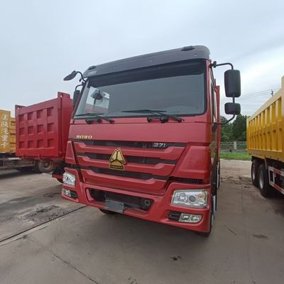 중량 트럭 Sinotruck 탄소 강철 화물 상자와 타이어 차량과 함께 덤프 트럭